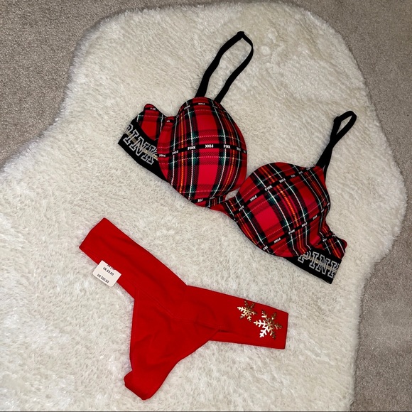 Pink Christmas Matching Bra and Thong Set - Picture 2 of 11